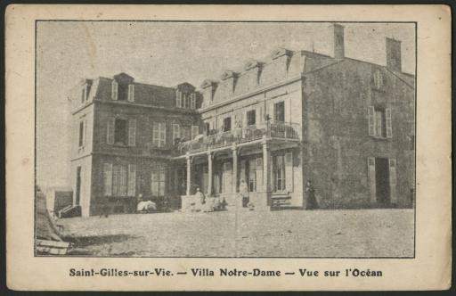 La villa "Notre-Dame", un sanatorium marin : la plage (vues 2-3).
